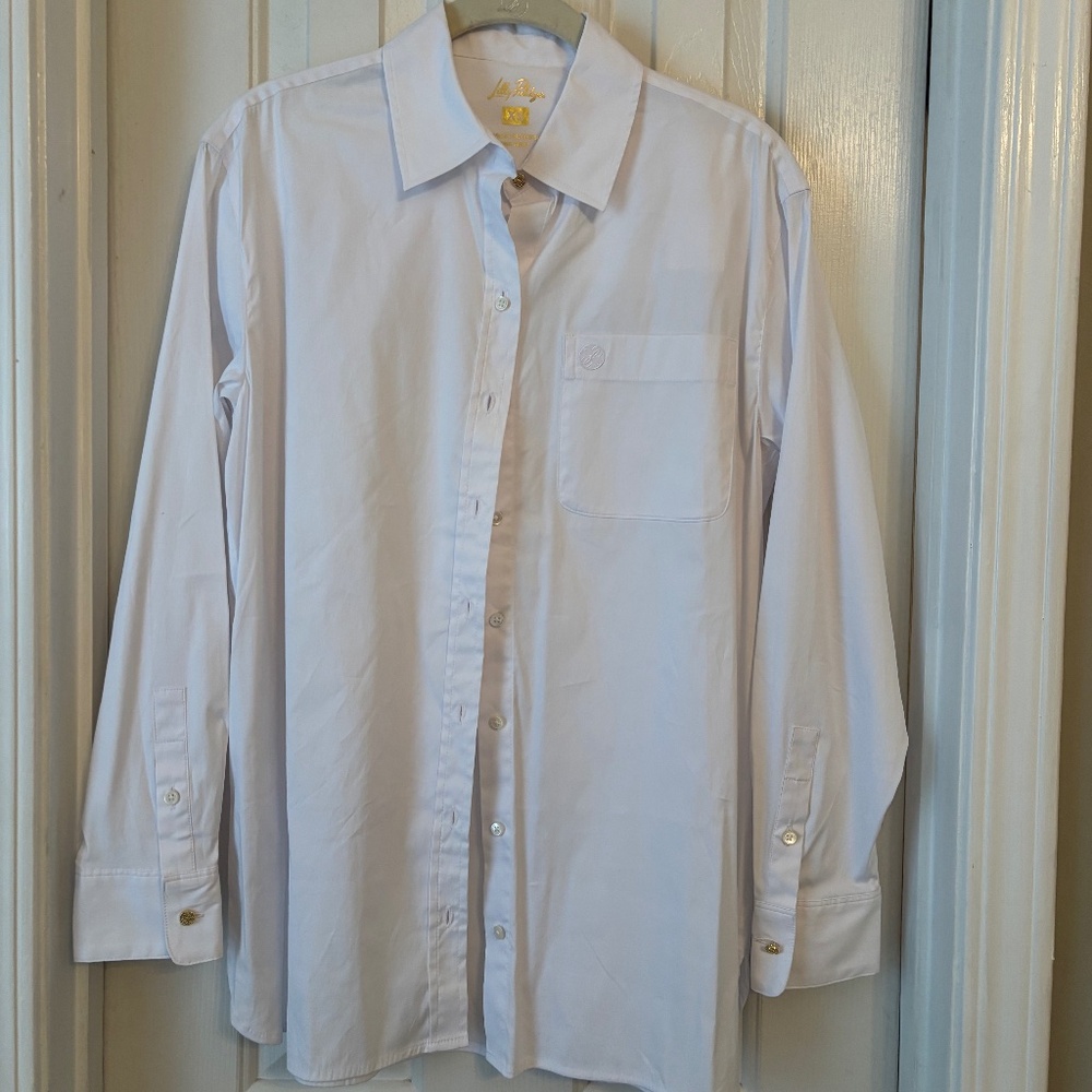 Lilly Pulitzer Crisp White Button Up Shirt in Size XS NWOT